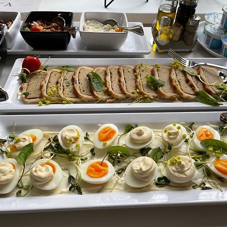 Fregata Kolobrzeg Aparthotel Exteriör bild