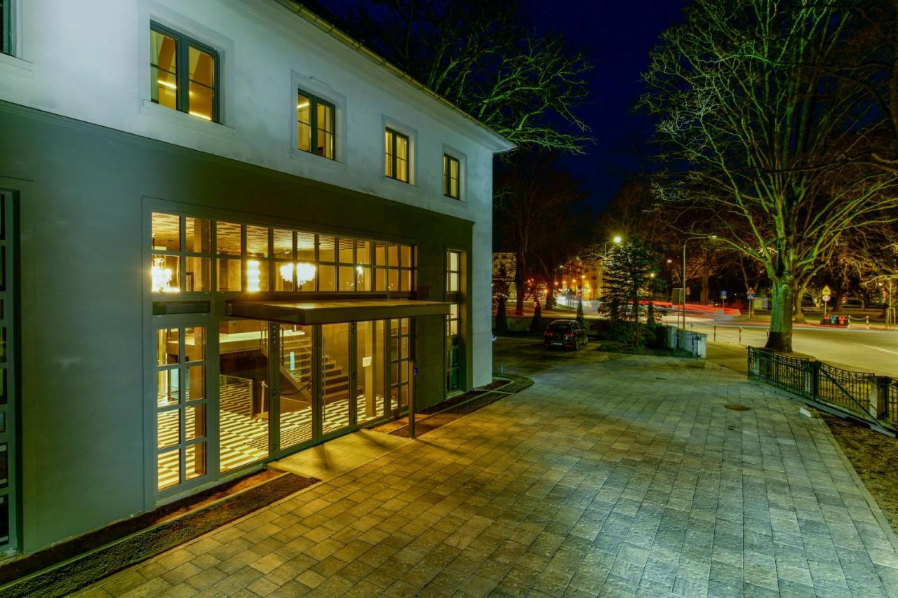 Fregata Kolobrzeg Aparthotel Exteriör bild